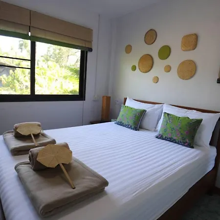 Thipwararom Homestay Takuapa Exterior foto
