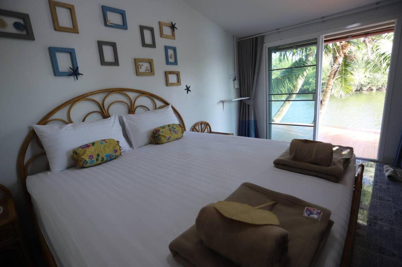 Thipwararom Homestay *